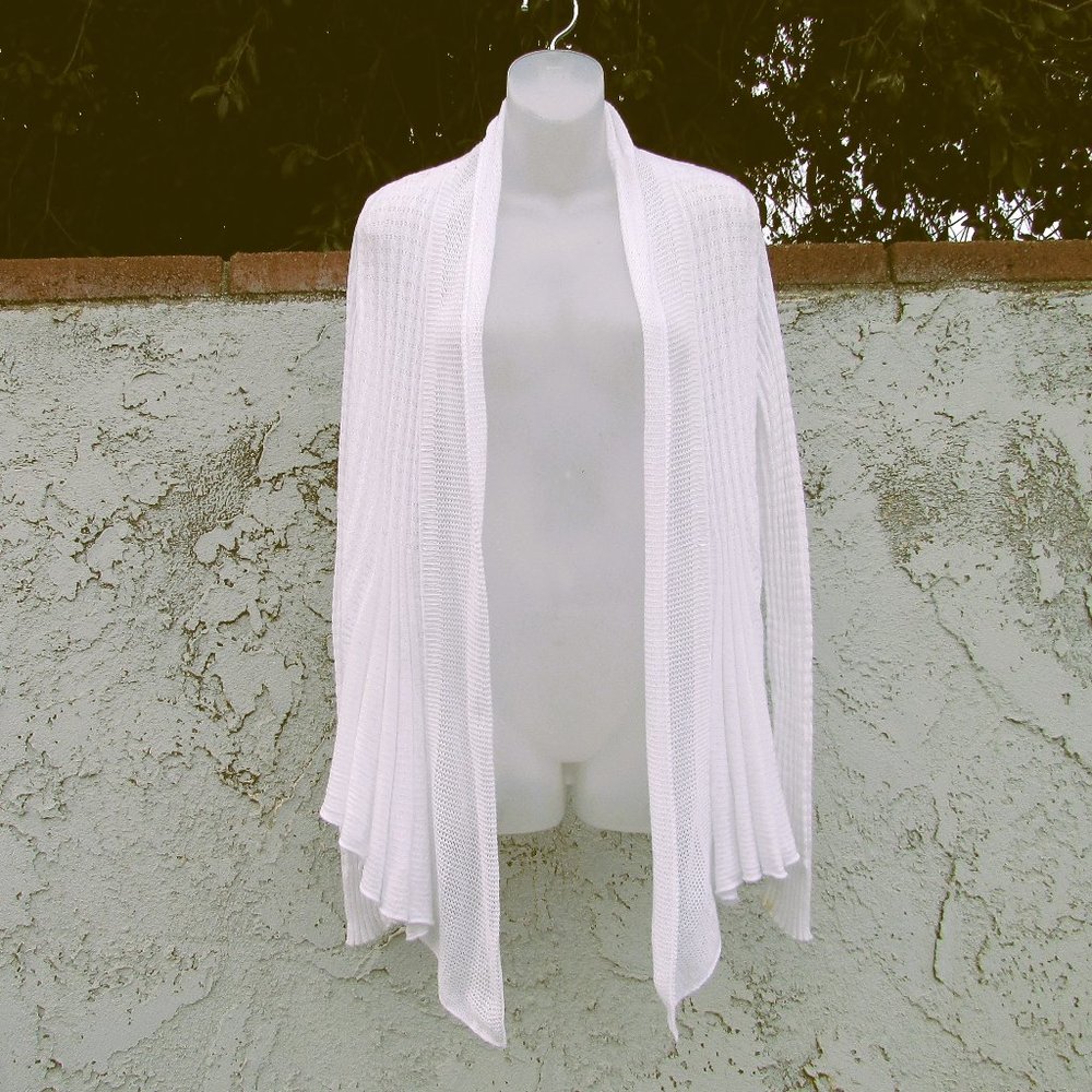 Studio M white cotton blend open front cardigan M